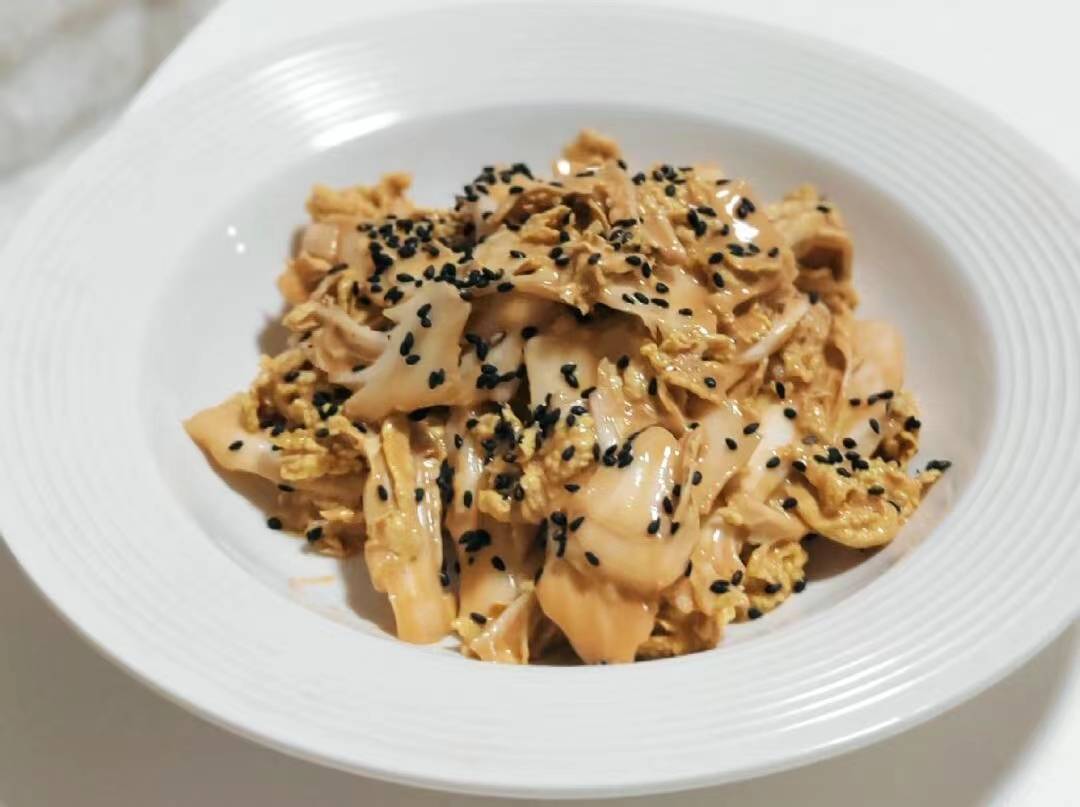 法比吃肉都香我家每周都要吃上一次麻将胡了白菜别老炒着吃了这6种做(图5) 法比吃肉都香我家每周都要吃上一次麻将胡了白菜别老炒着吃了这6种做(图5)