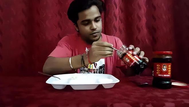 巨头年赚300亿打败老干妈被误认是国货麻将胡了试玩平台潜伏我国30年美国辣酱(图2) 巨头年赚300亿打败老干妈被误认是国货麻将胡了试玩平台潜伏我国30年美国辣酱(图2)