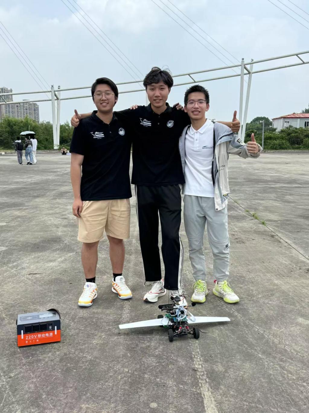 台青在同济读智能驾驶：未来汽车会在天上飞PG电子麻将胡了模拟器【澎湃新闻APP】(图3)