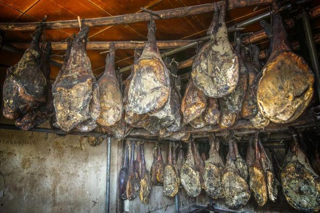 成为餐饮人新的灵感之都！麻将胡了山野系火了云南正(图4)