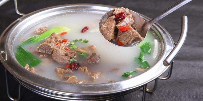 把的香料是大忌四个关键让汤清肉烂!麻将胡了游戏制作好吃的清炖牛腩大(图6) 把的香料是大忌四个关键让汤清肉烂!麻将胡了游戏制作好吃的清炖牛腩大(图6)