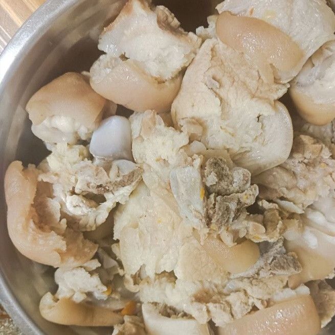 见桌上菜觉被怠慢评论区却一致力挺主人家PG麻将胡了网站入口女子做客广东同事家(图6)